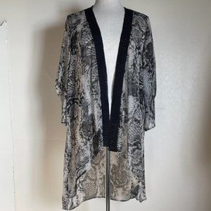 Chiffon Black & White & Gray Snakeskin Print Jacket w lace band w tab sleeves